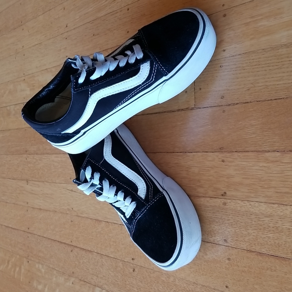 VAN'S OLD SKOOL PLATFORM SNEAKERS, BLACK, US WOMEN 5.5